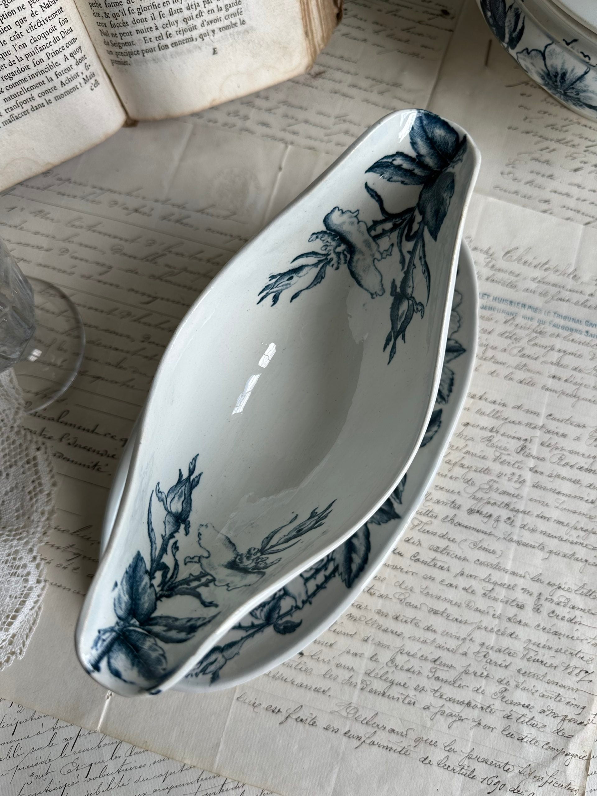 Creil and Montereau Rosa model gravy boat
