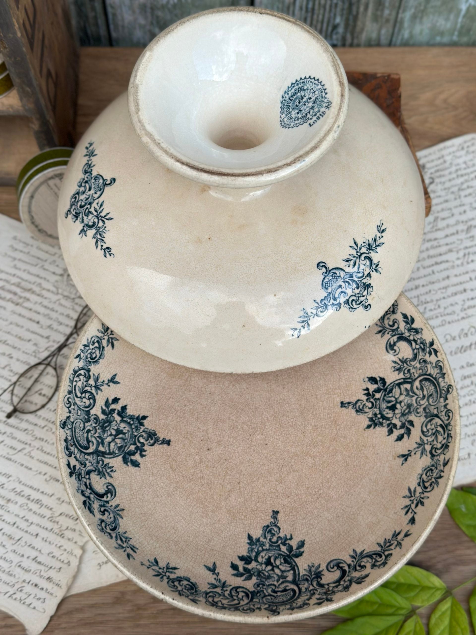 Choisy le Roi compote dish, Louis XV style