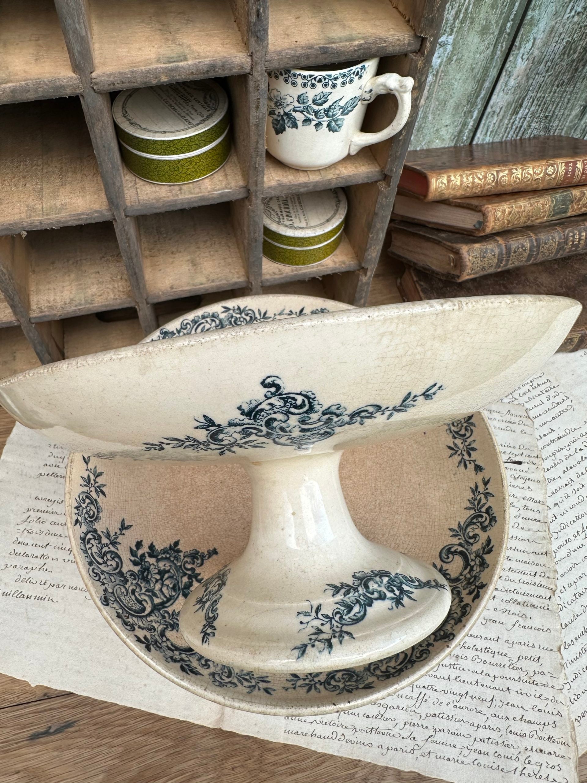 Choisy le Roi compote dish, Louis XV style