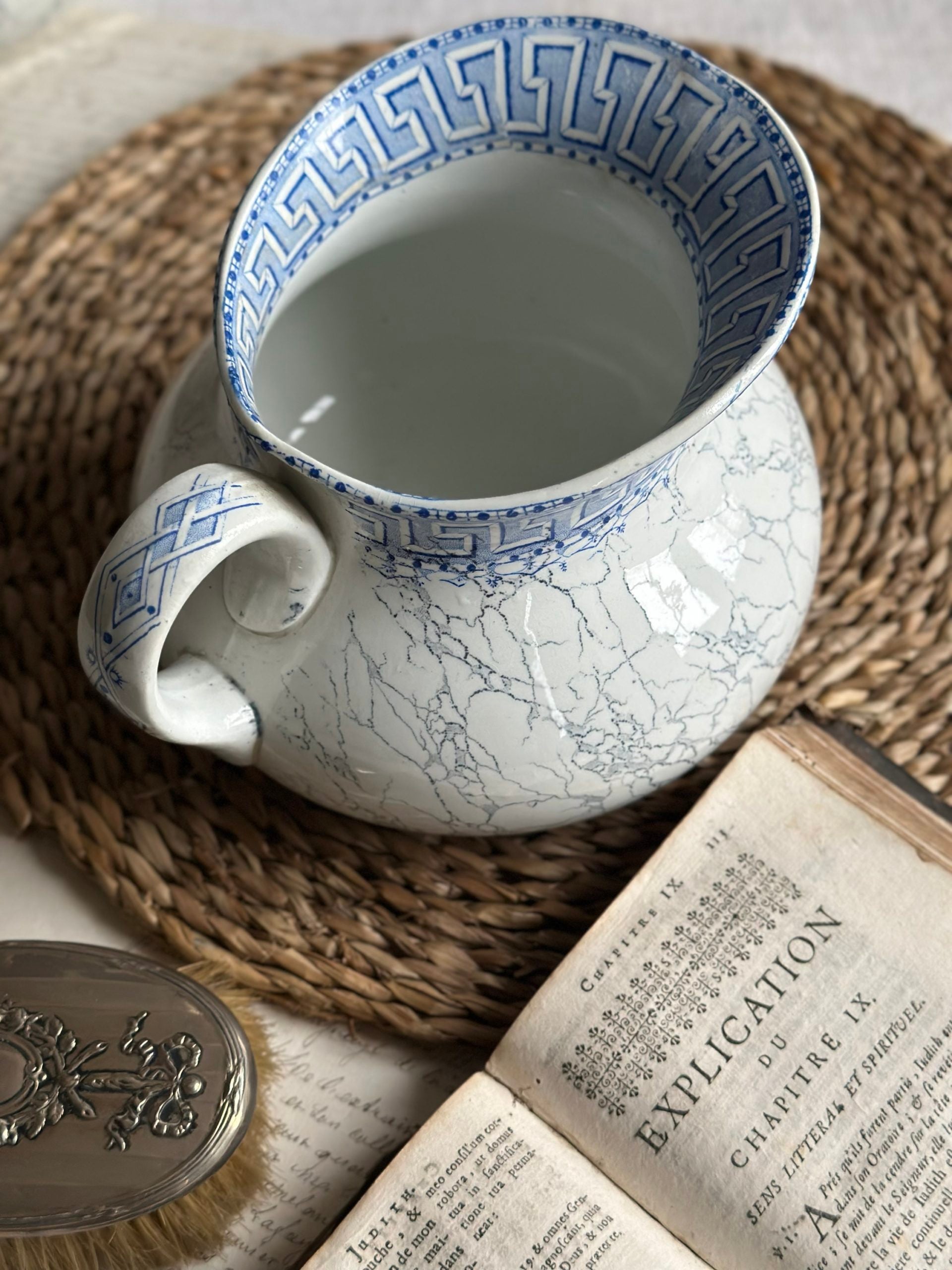 II. Chubby-cheeked jug Lunéville Athens