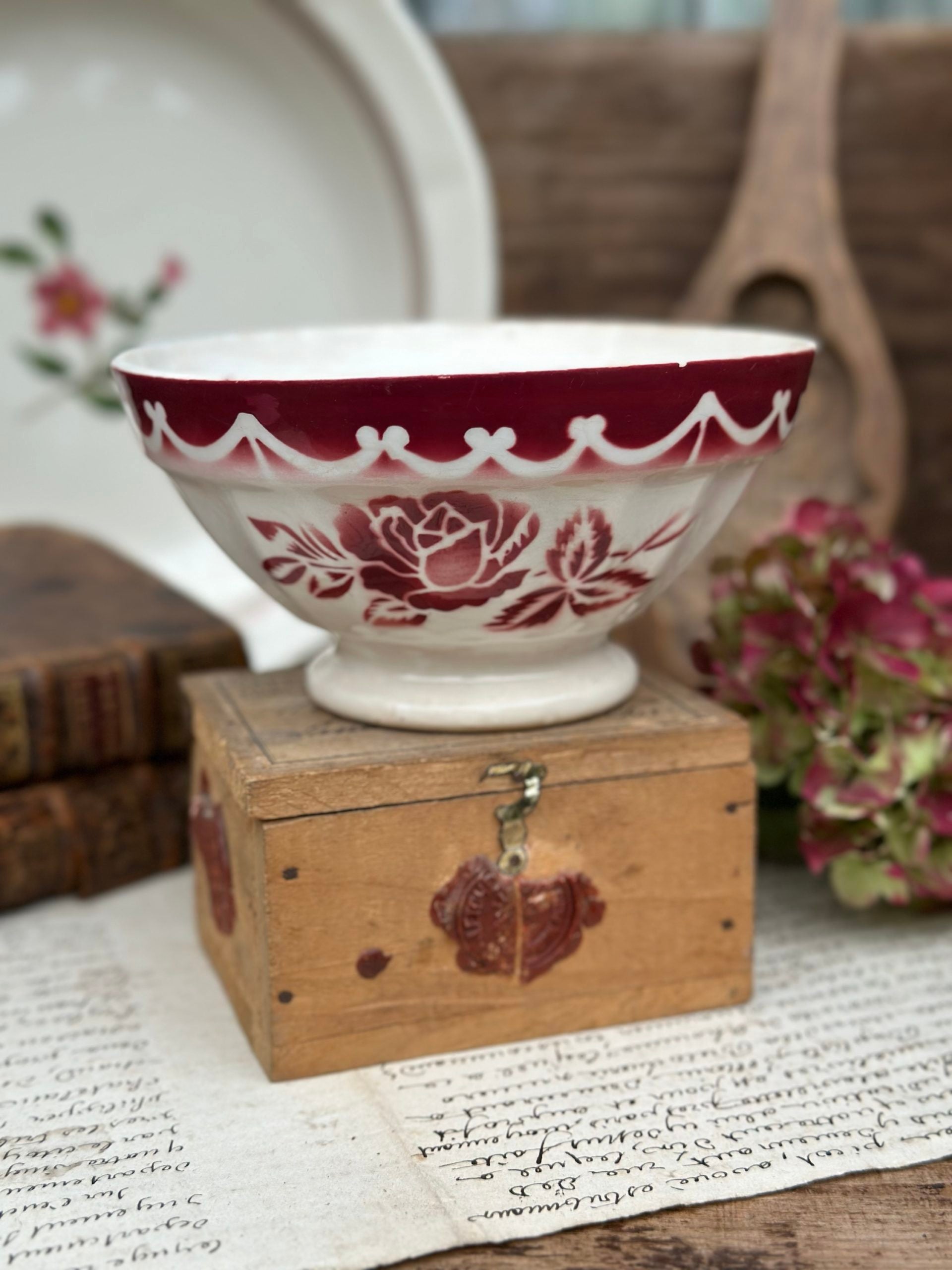 Digoin Sarreguemines red bowl