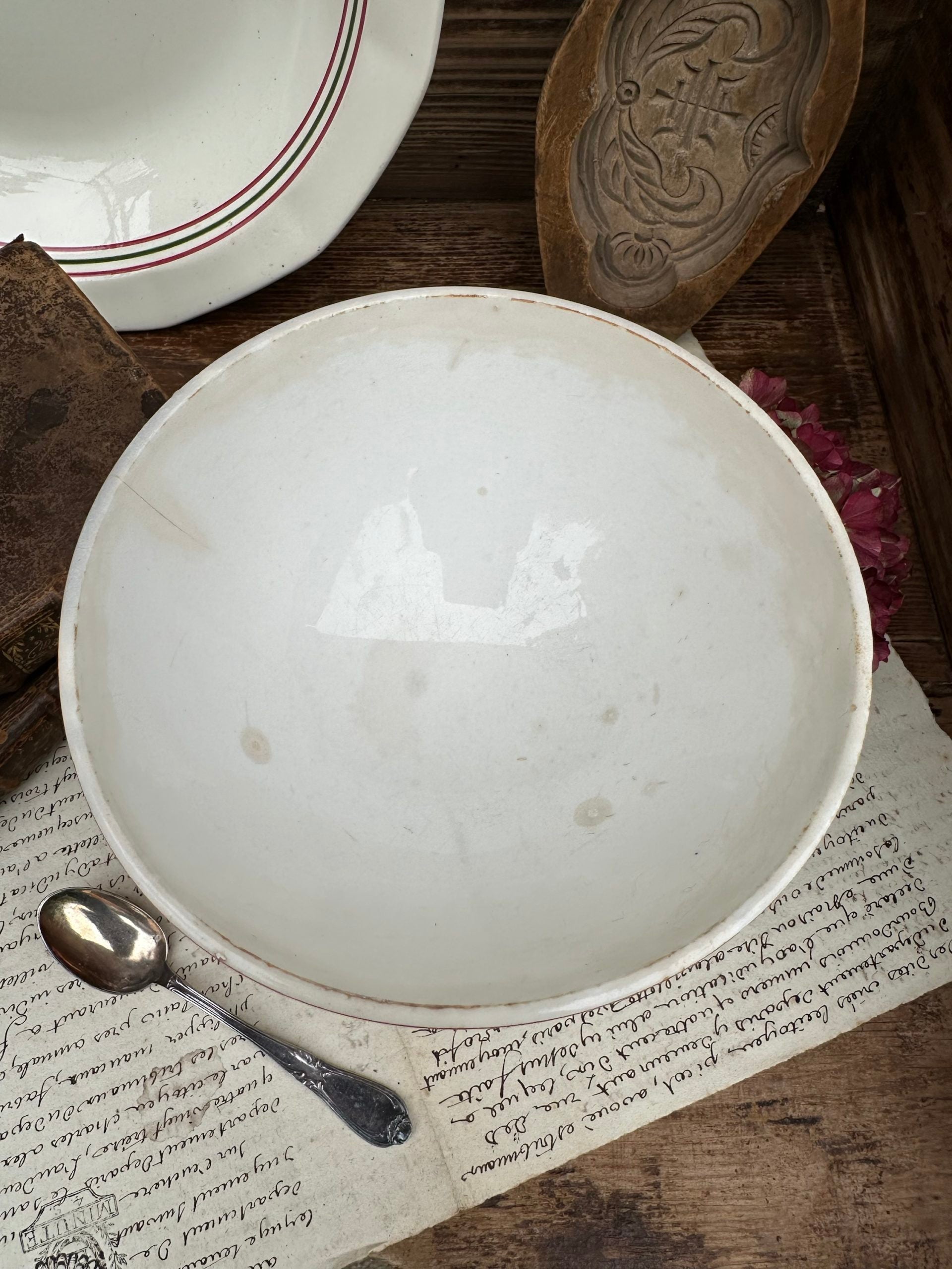 Digoin Sarreguemines red bowl
