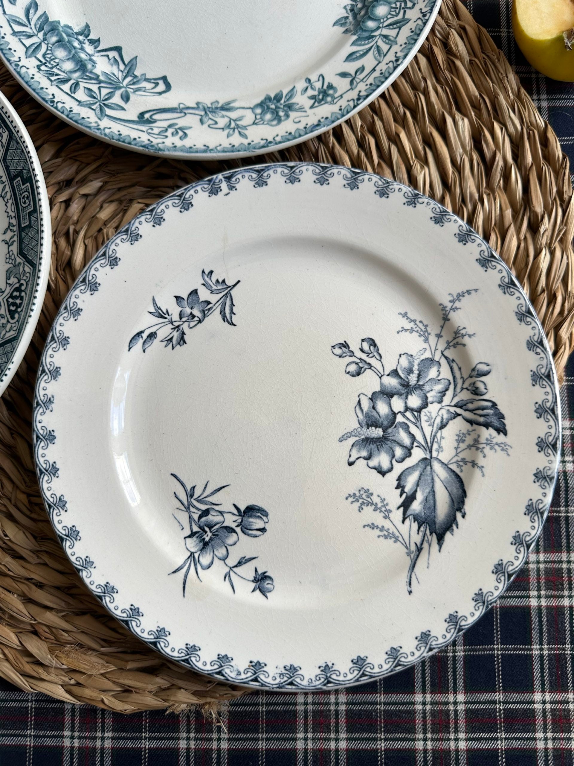 III. Set of 6 mismatched dessert plates