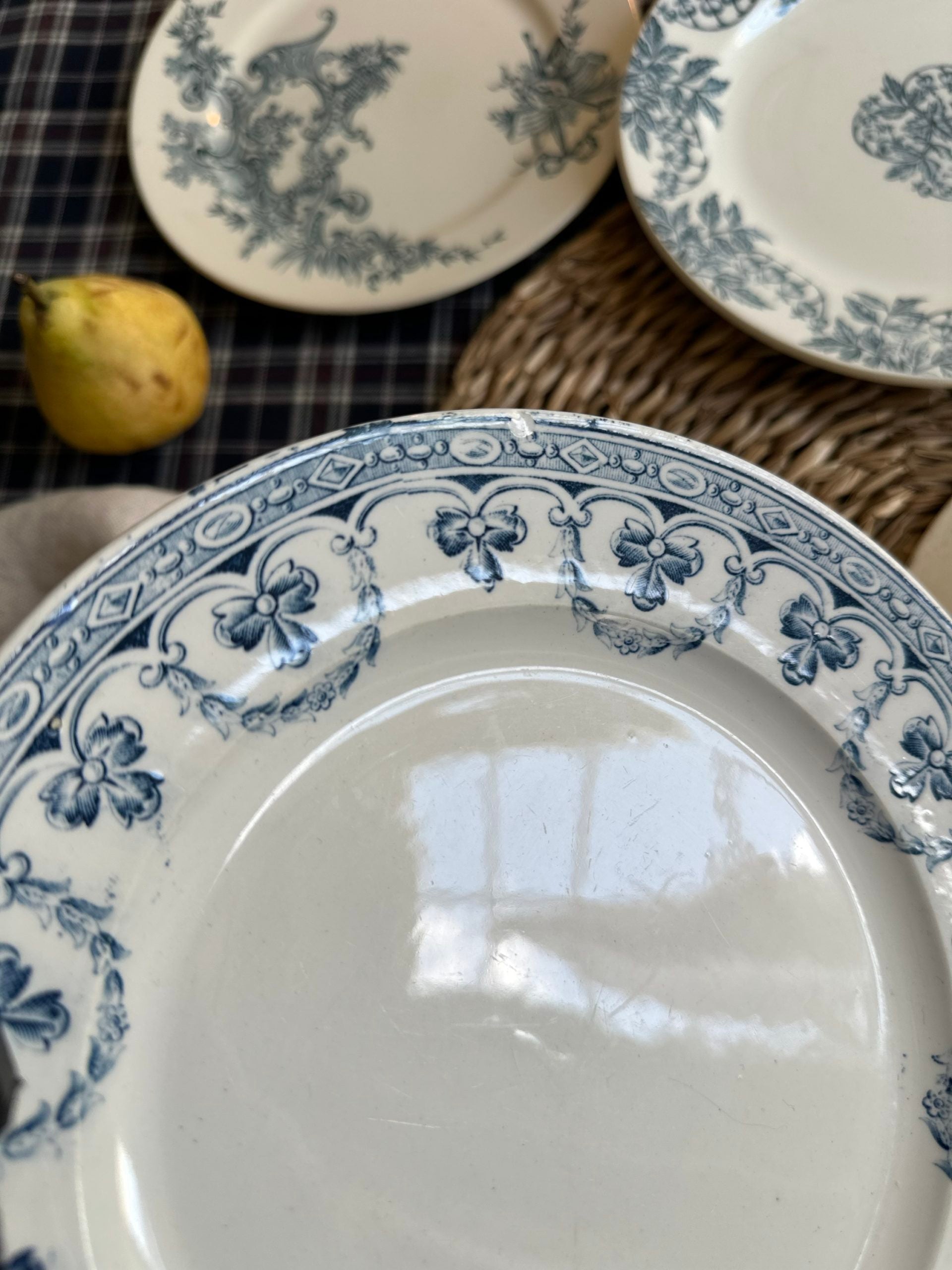 II. Set of 6 mismatched dessert plates