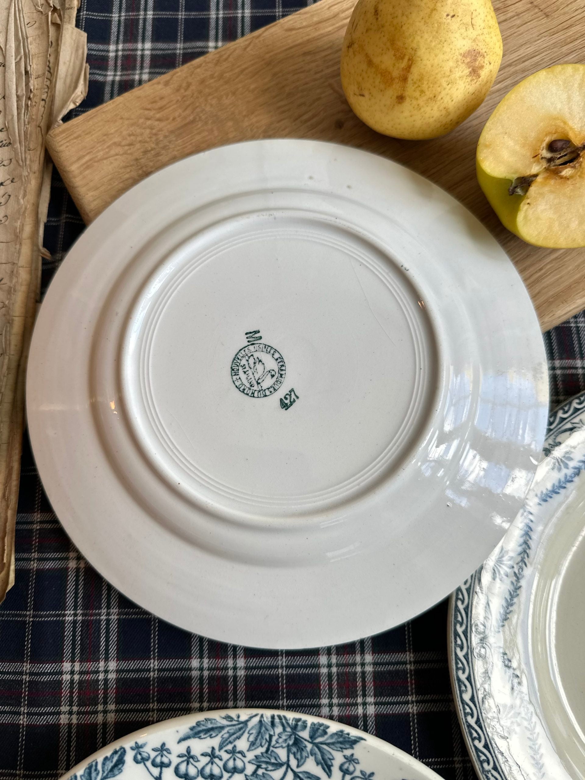 II. Set of 6 mismatched dessert plates