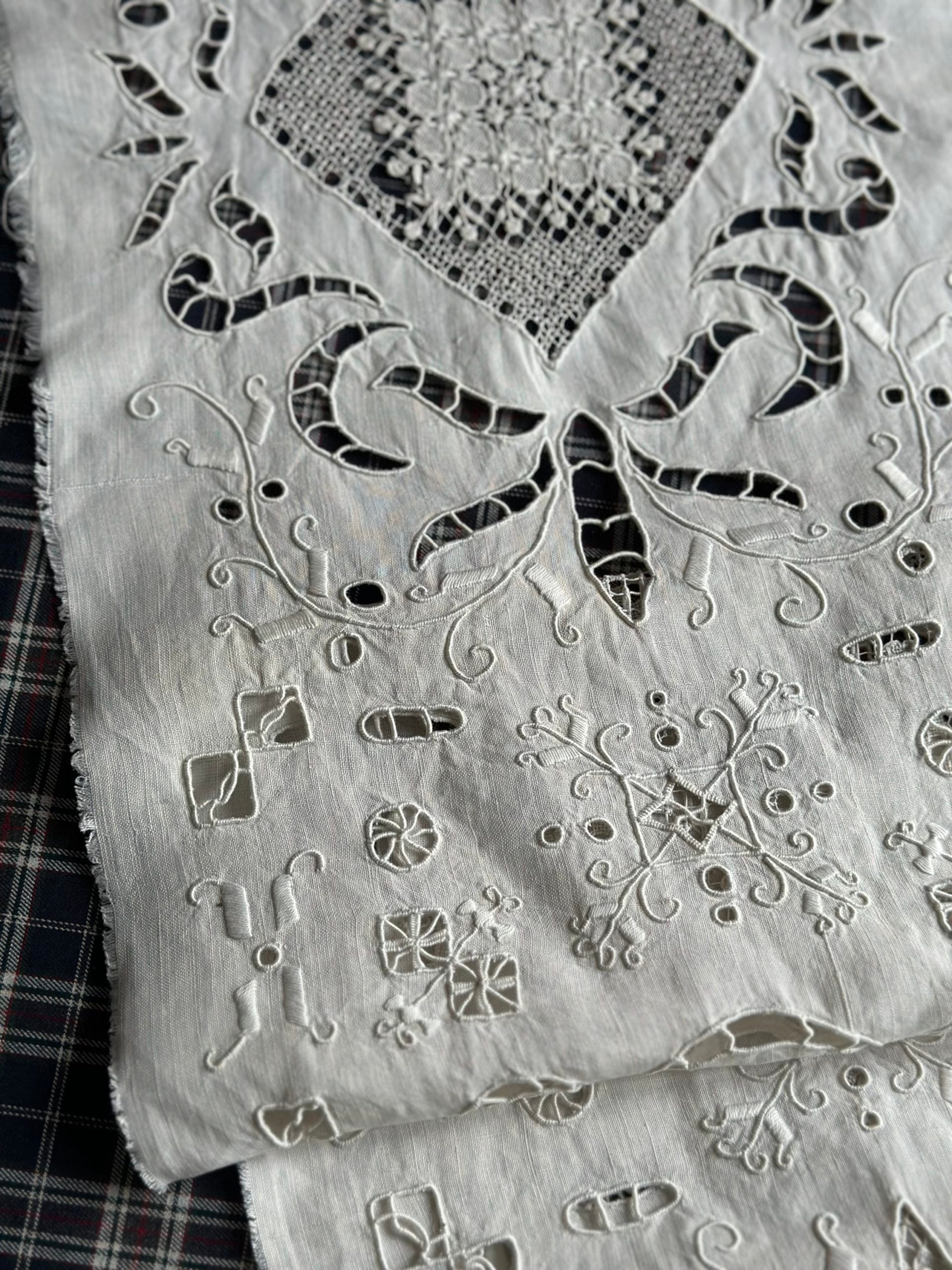 Exceptional antique embroidered piece measuring 2.20m