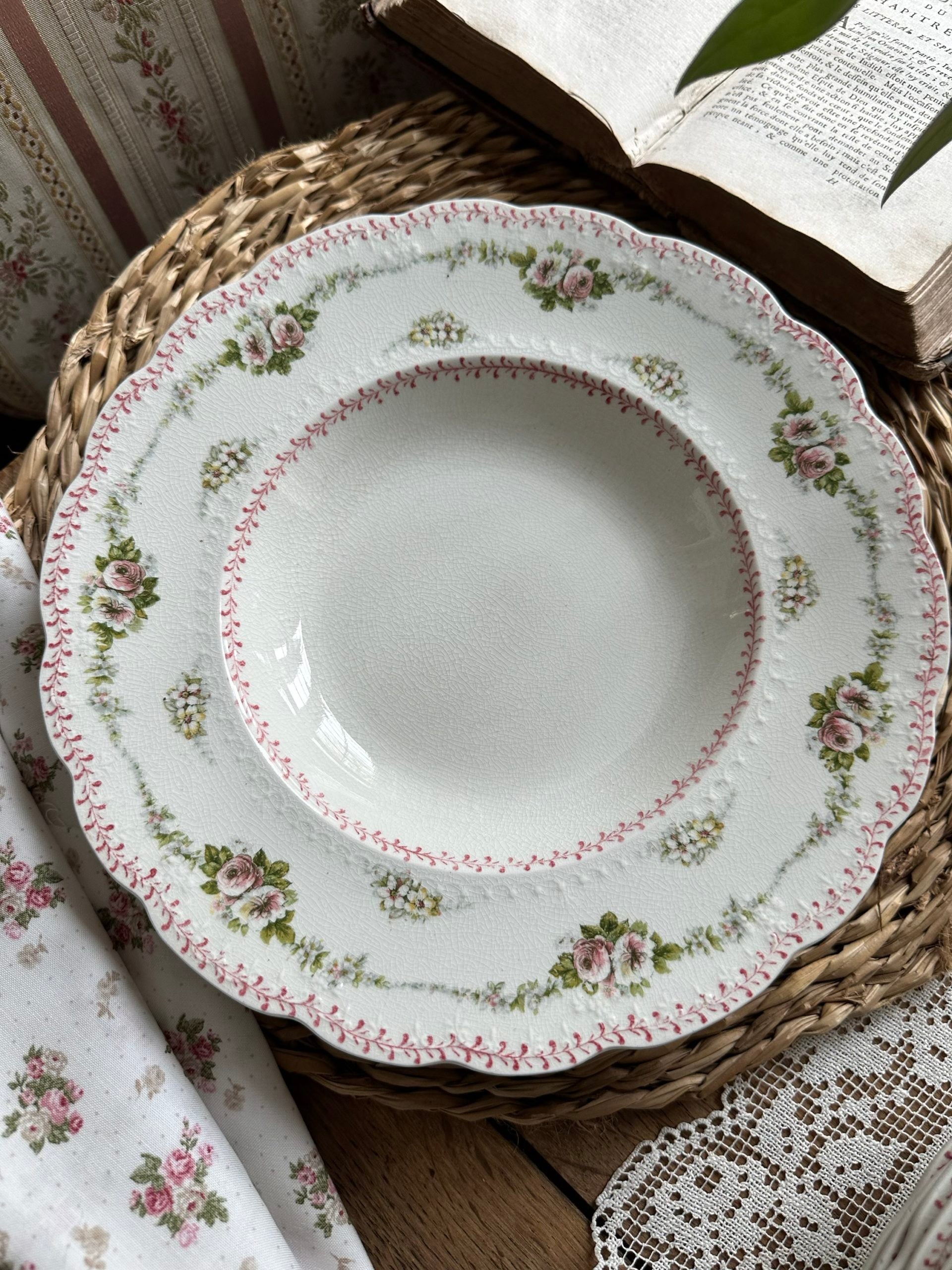 Suite de 4 assiettes creuses Ridgways modèle Honfleur