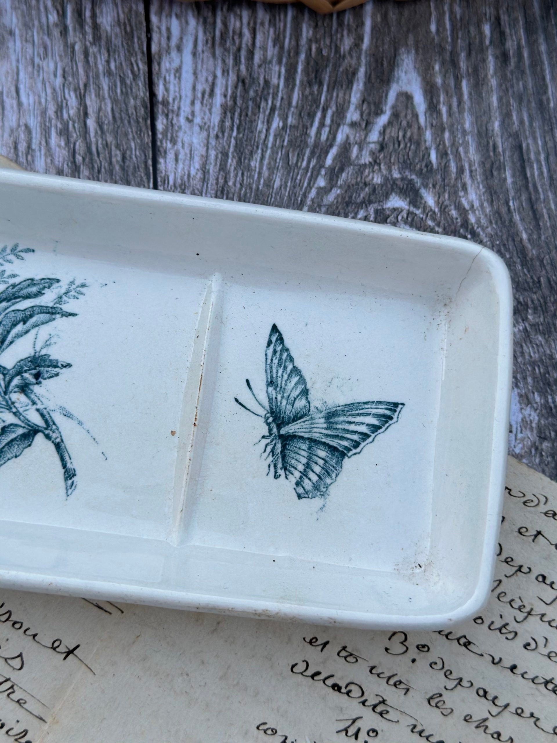 Badonviller Jasmin model comb holder