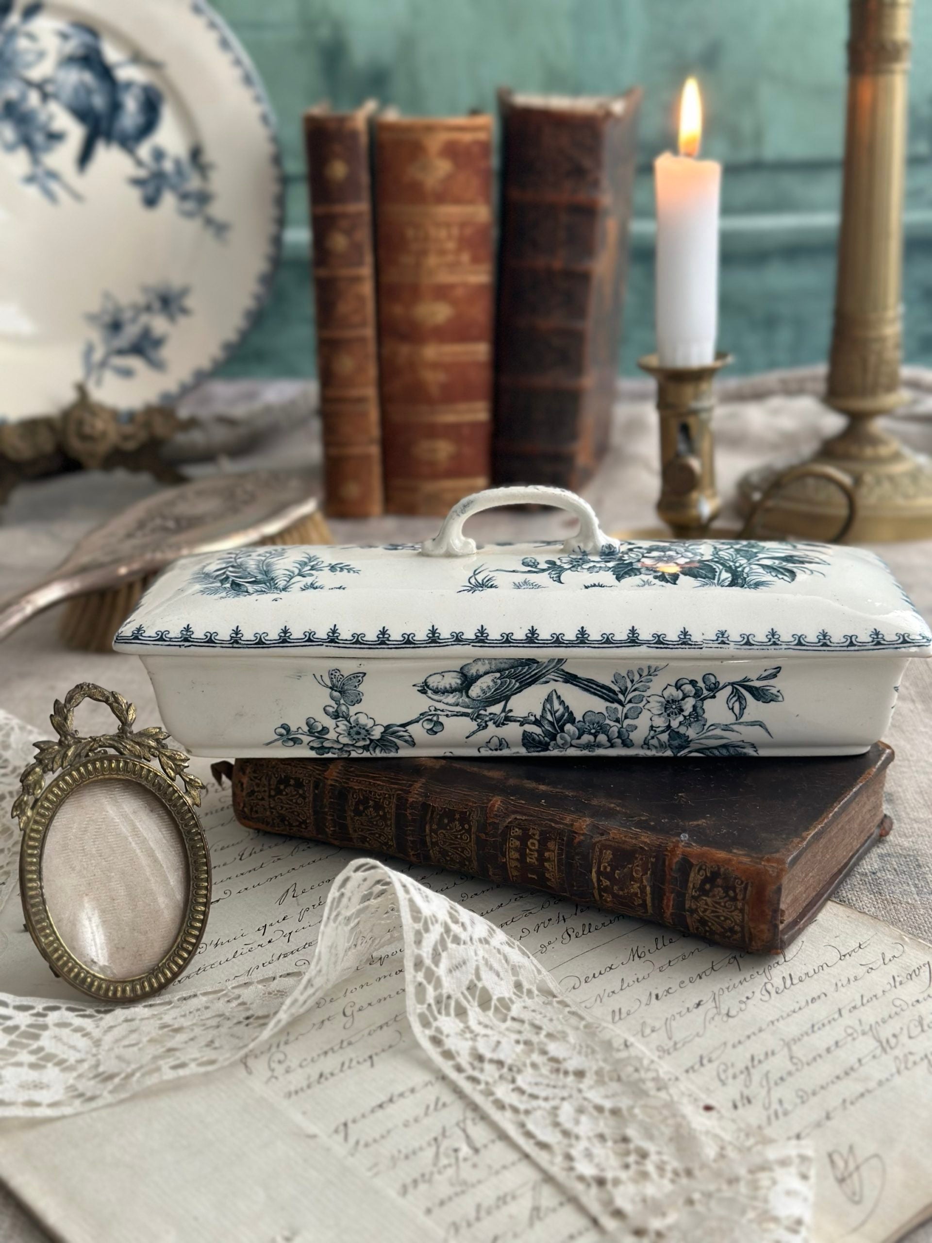 Lunéville toothbrush holder, Mésange model