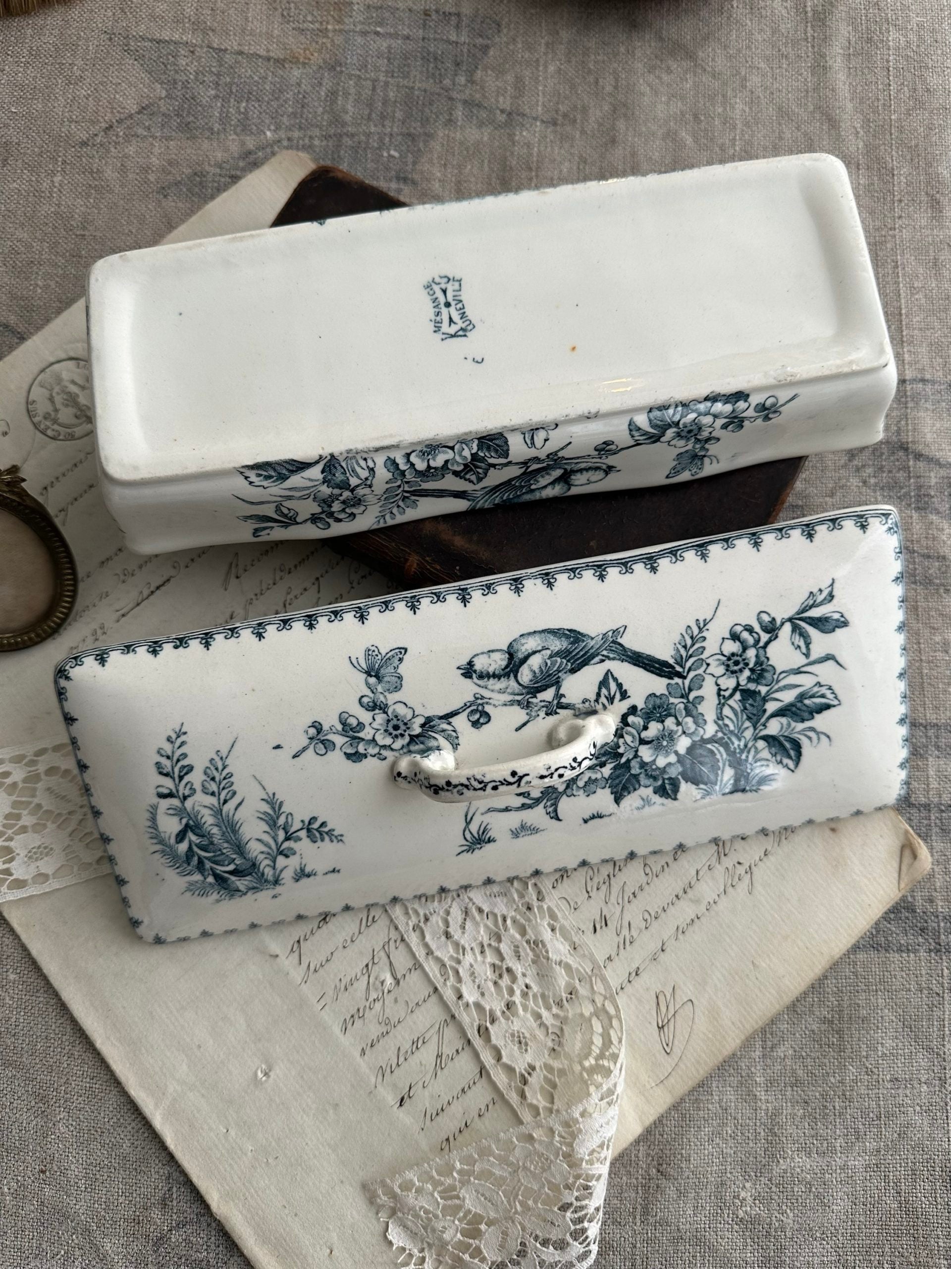 Lunéville toothbrush holder, Mésange model