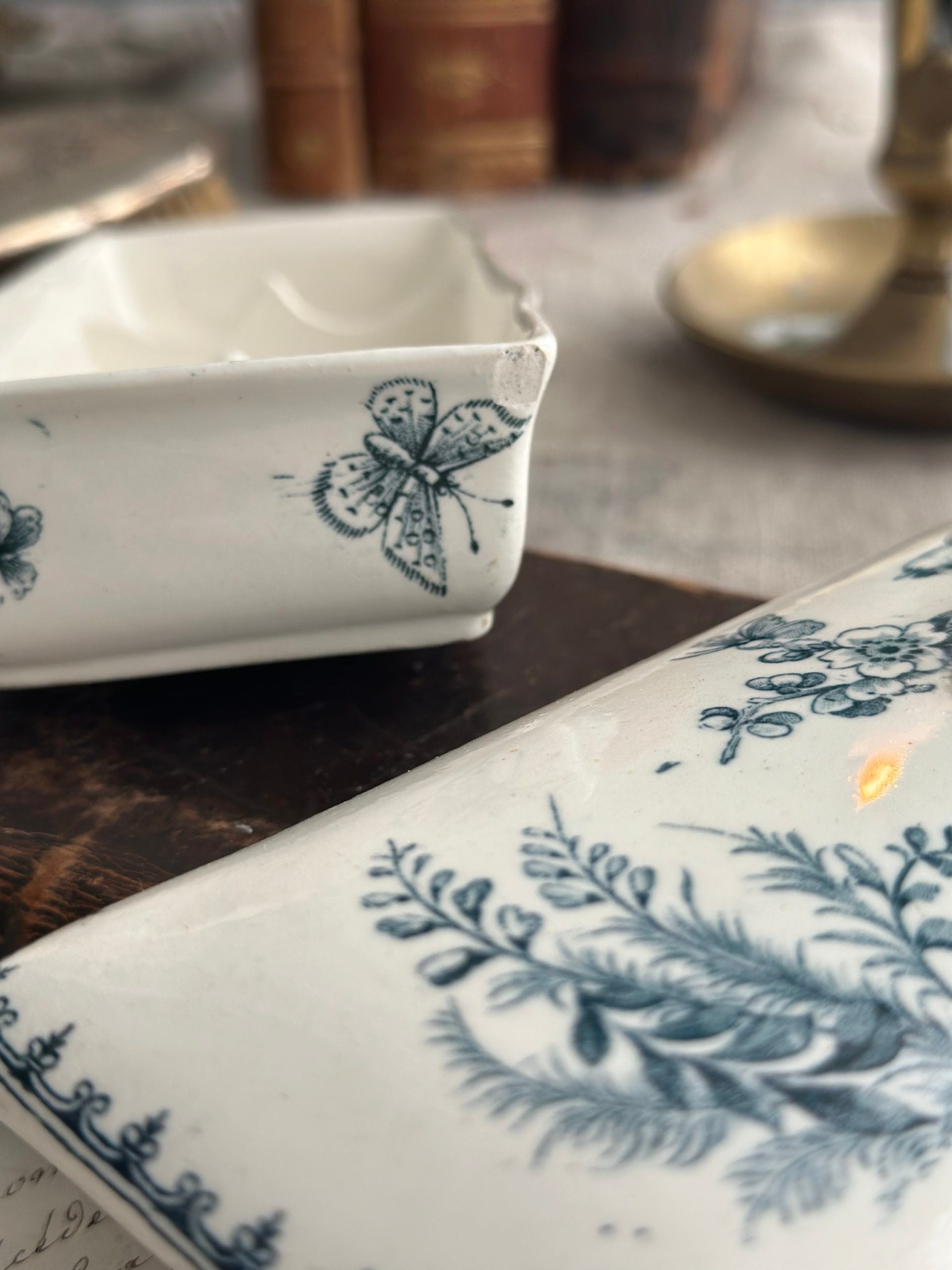 Lunéville toothbrush holder, Mésange model