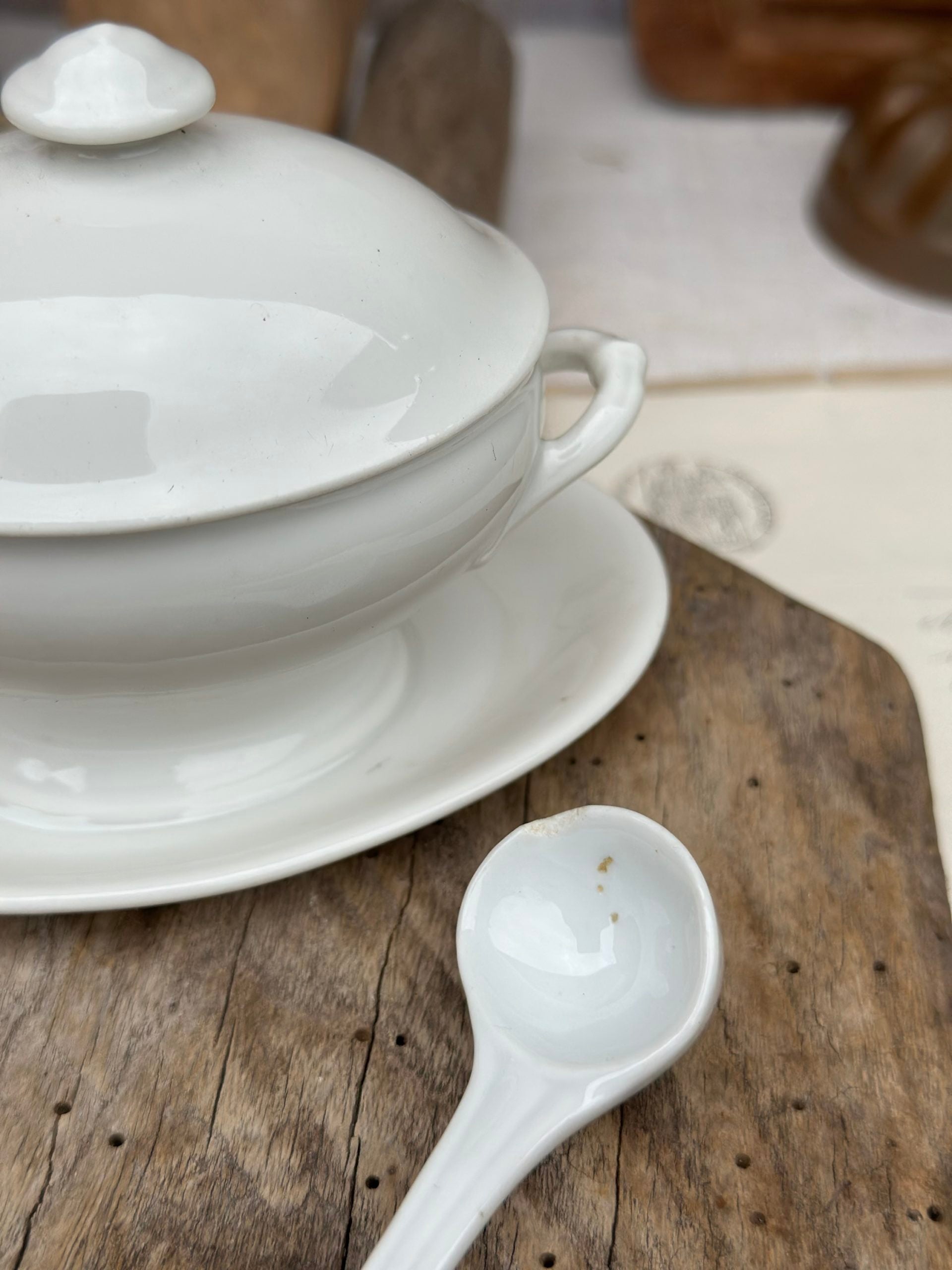Small porcelain mustard pot