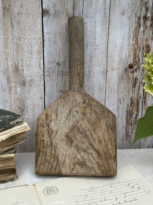 Ancien battoir à linge