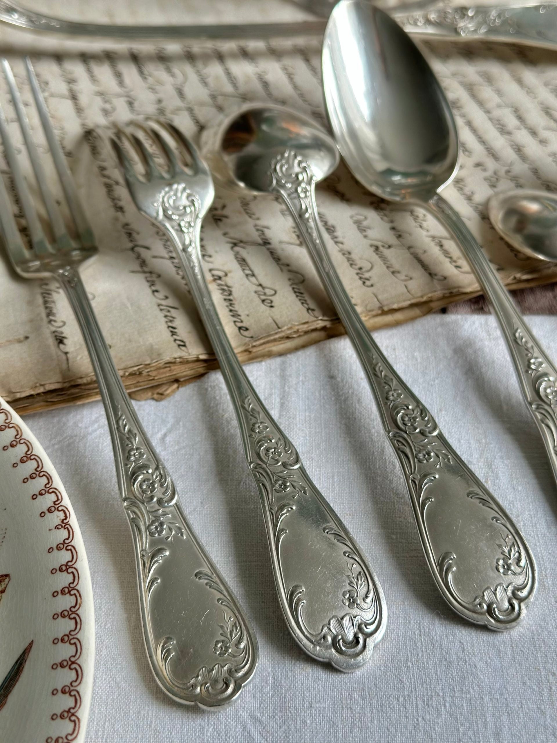 Exquisite 37-piece silver-plated flatware set from the 19th century