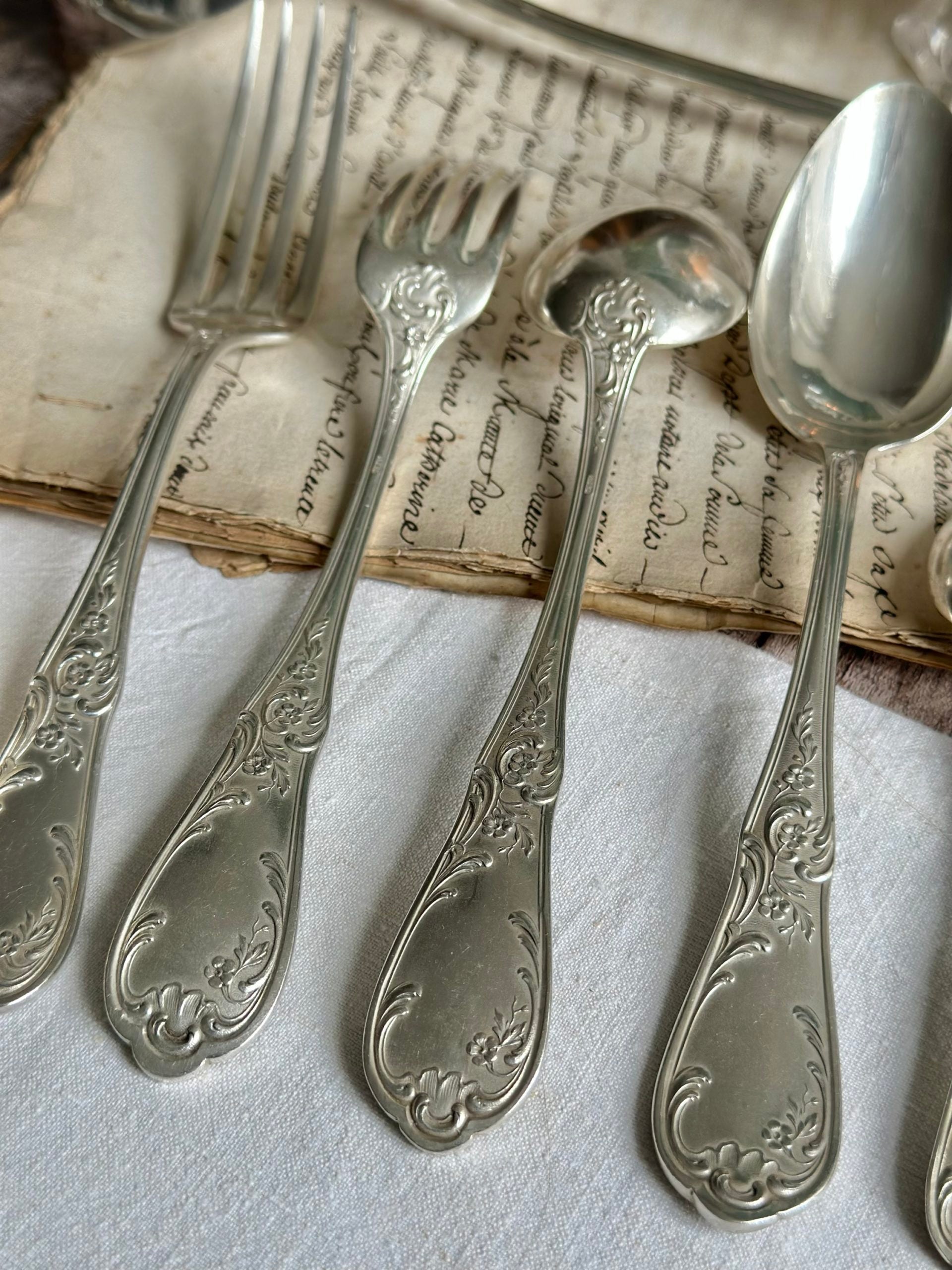 Exquisite 37-piece silver-plated flatware set from the 19th century
