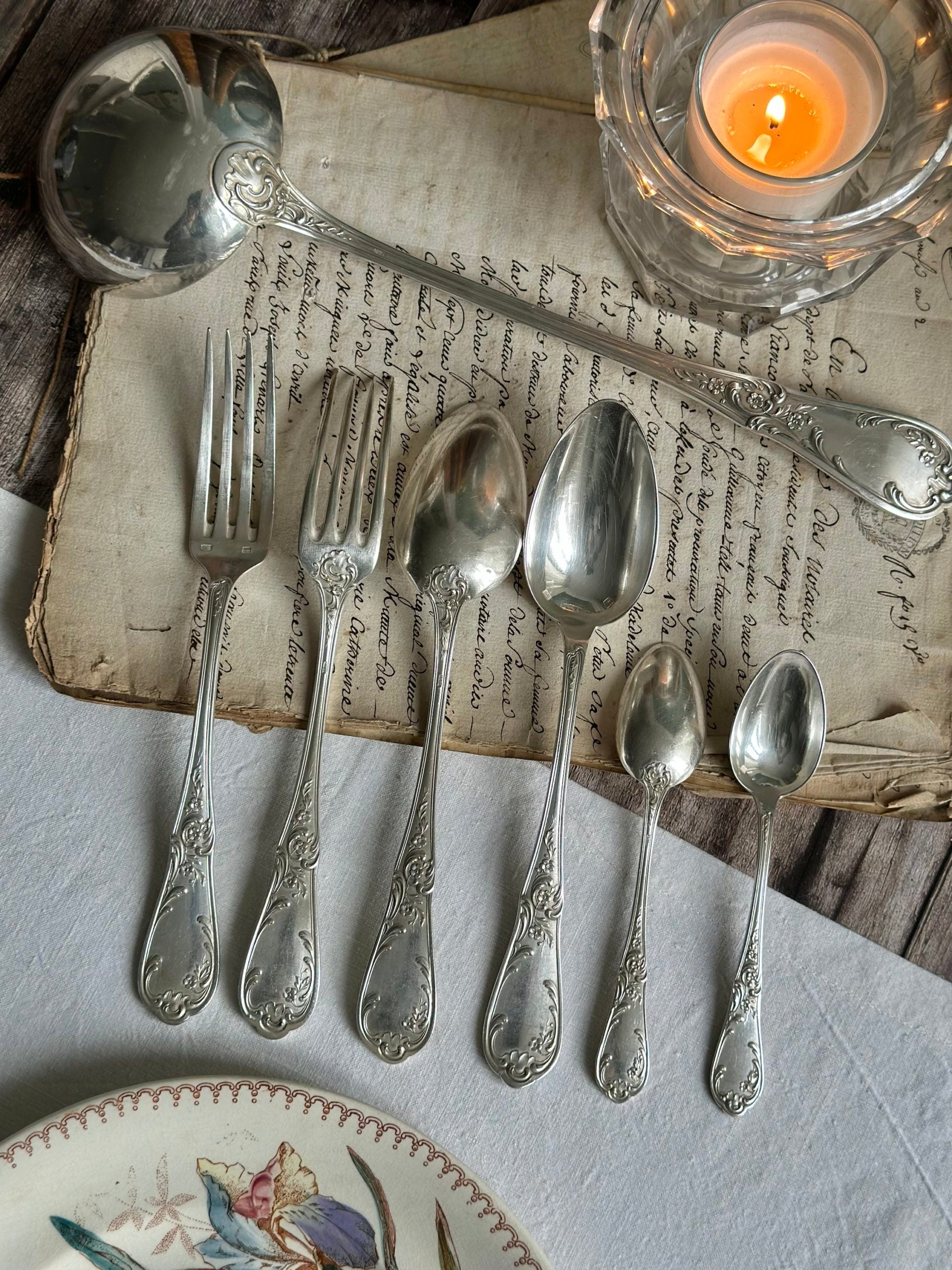 Exquisite 37-piece silver-plated flatware set from the 19th century