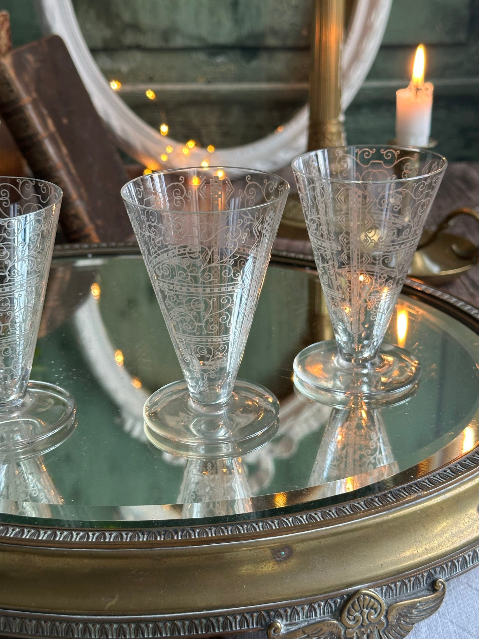 Set of 4 Baccarat crystal white wine glasses, Lido pattern