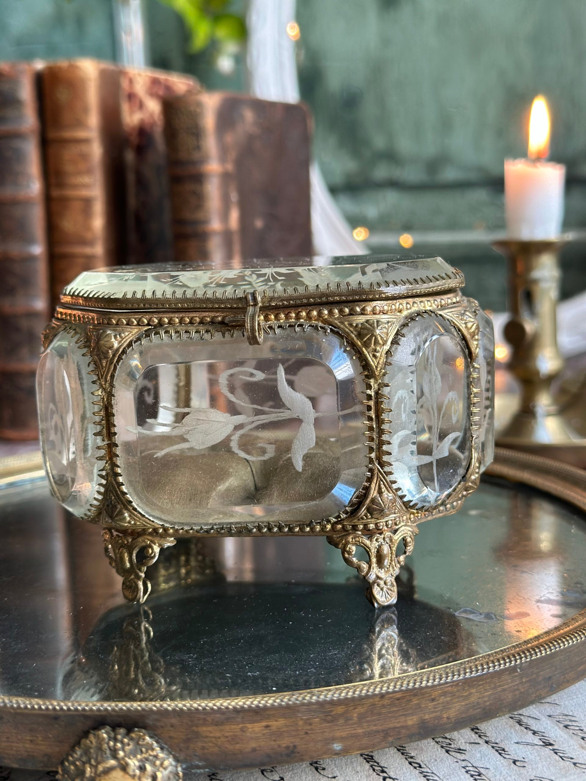 Exquisite 19th-century octagonal jewelry box, beveled crystal, engraved