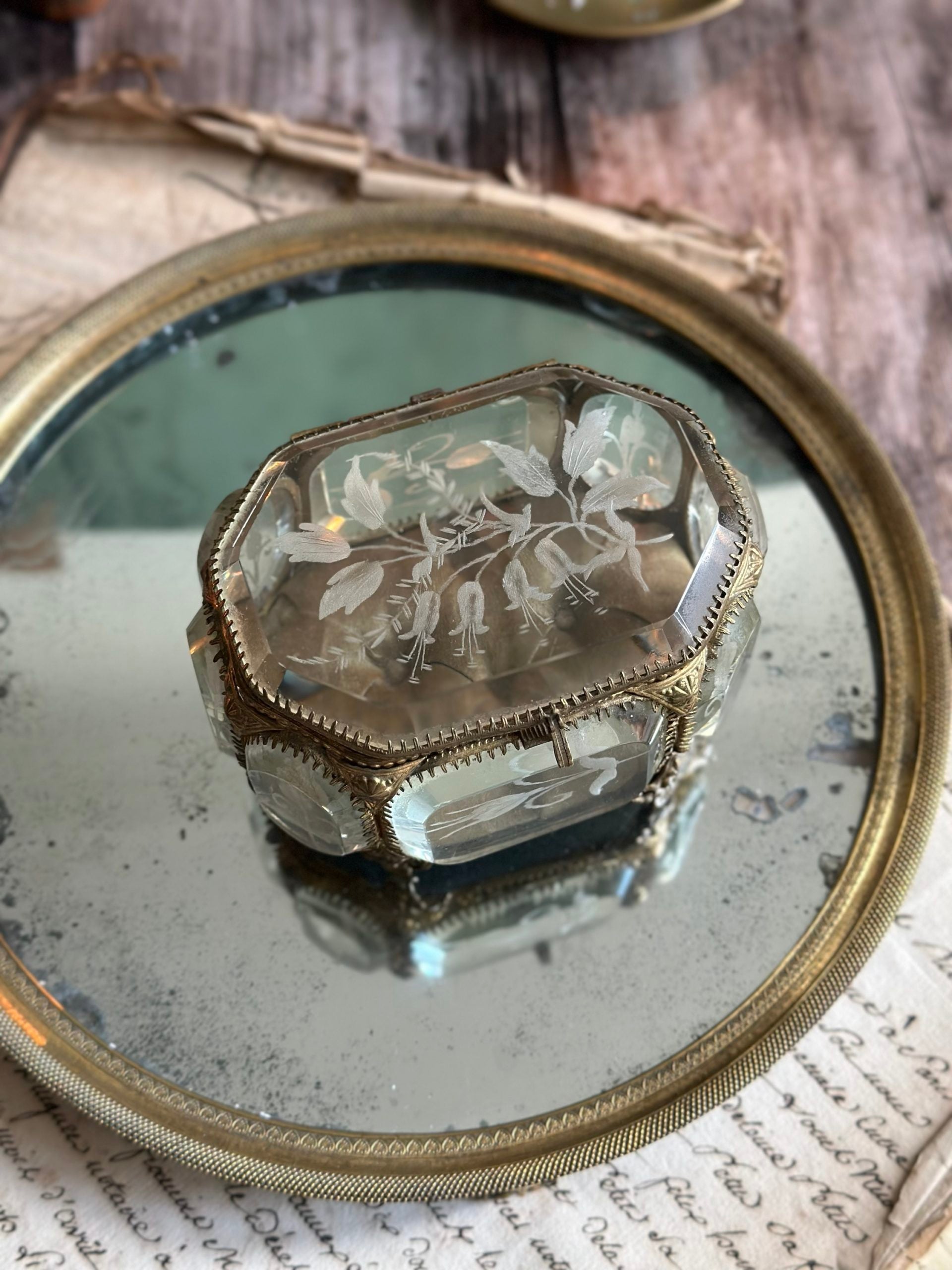 Exquisite 19th-century octagonal jewelry box, beveled crystal, engraved
