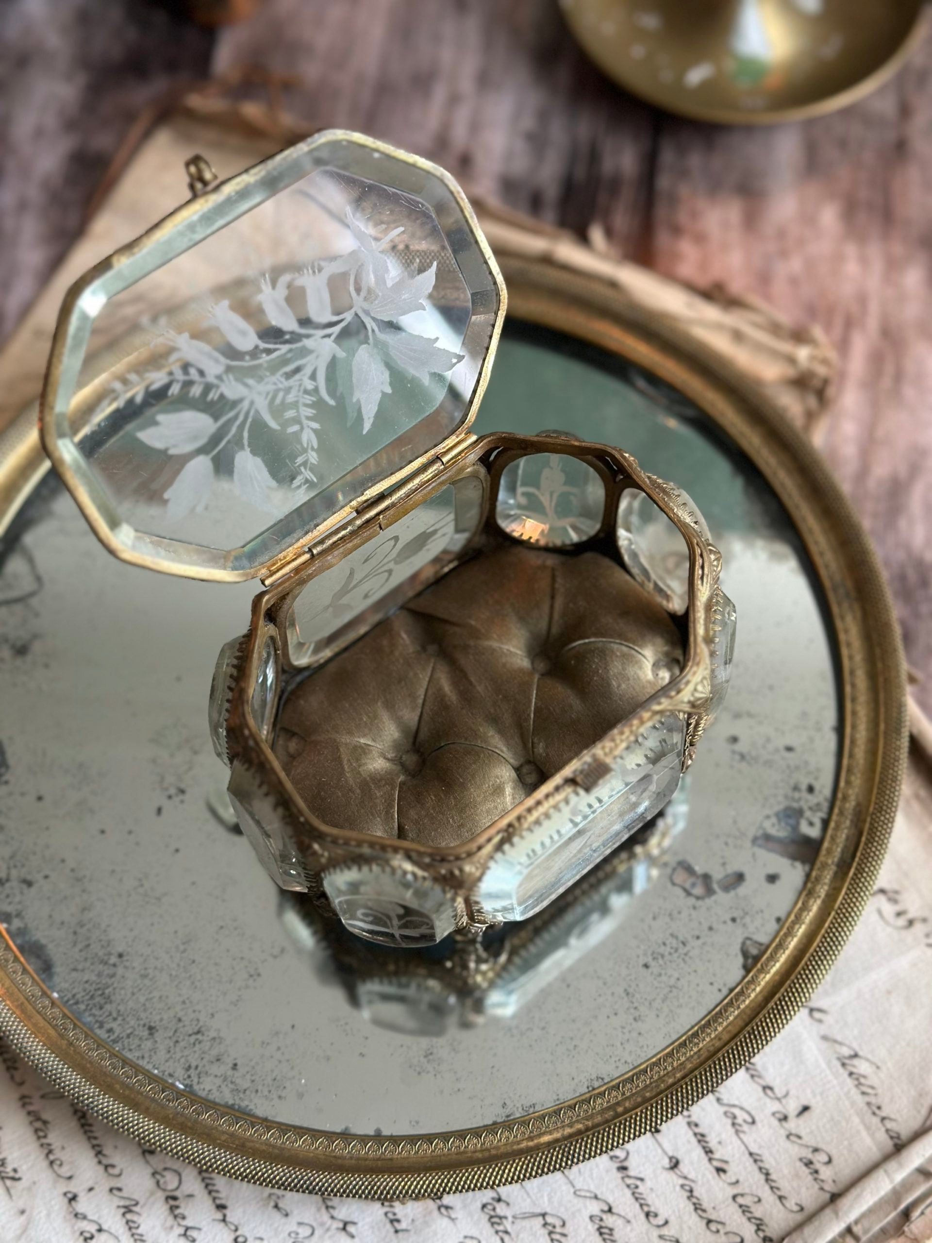 Exquisite 19th-century octagonal jewelry box, beveled crystal, engraved