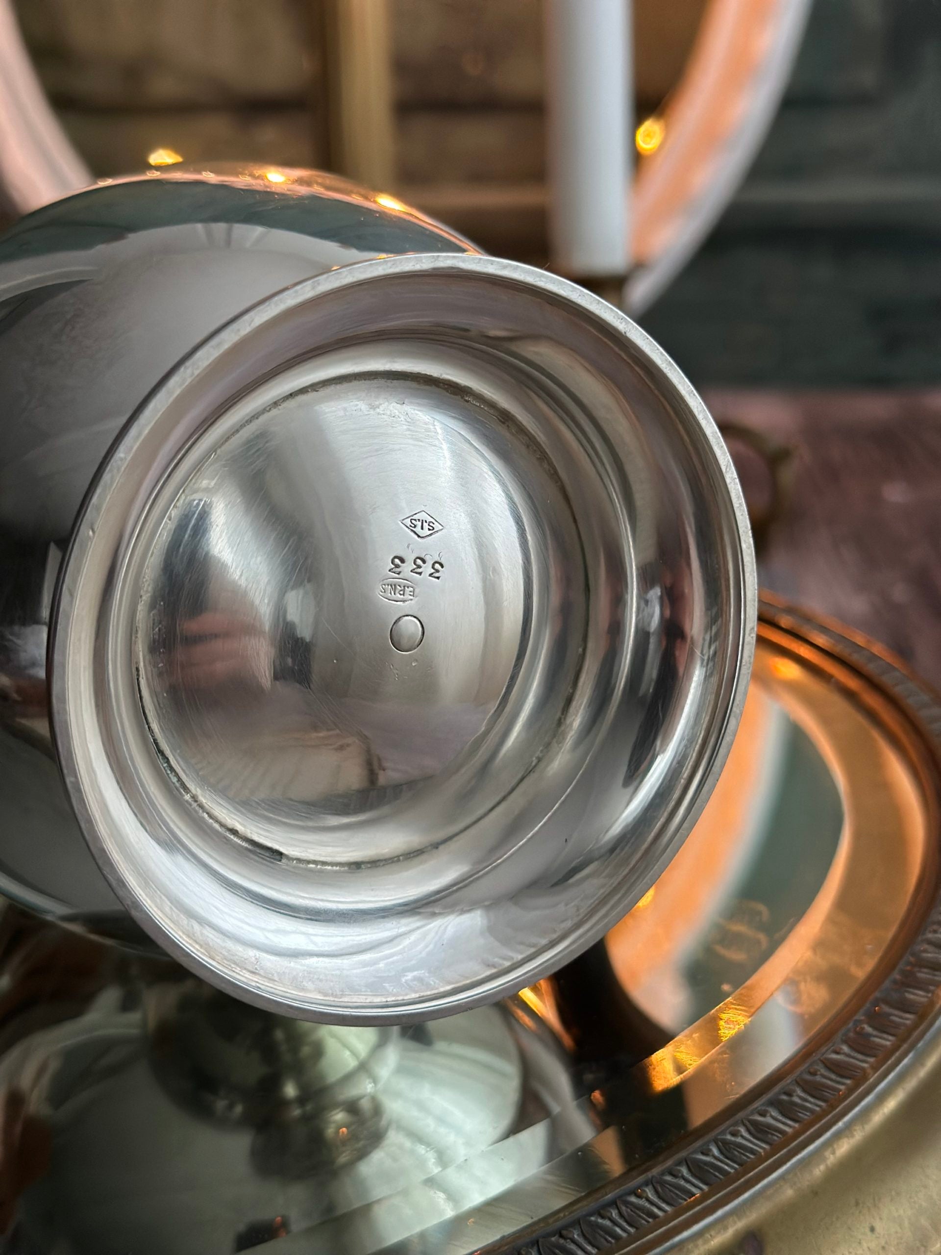 I. Elégante théière / cafetière en métal argenté