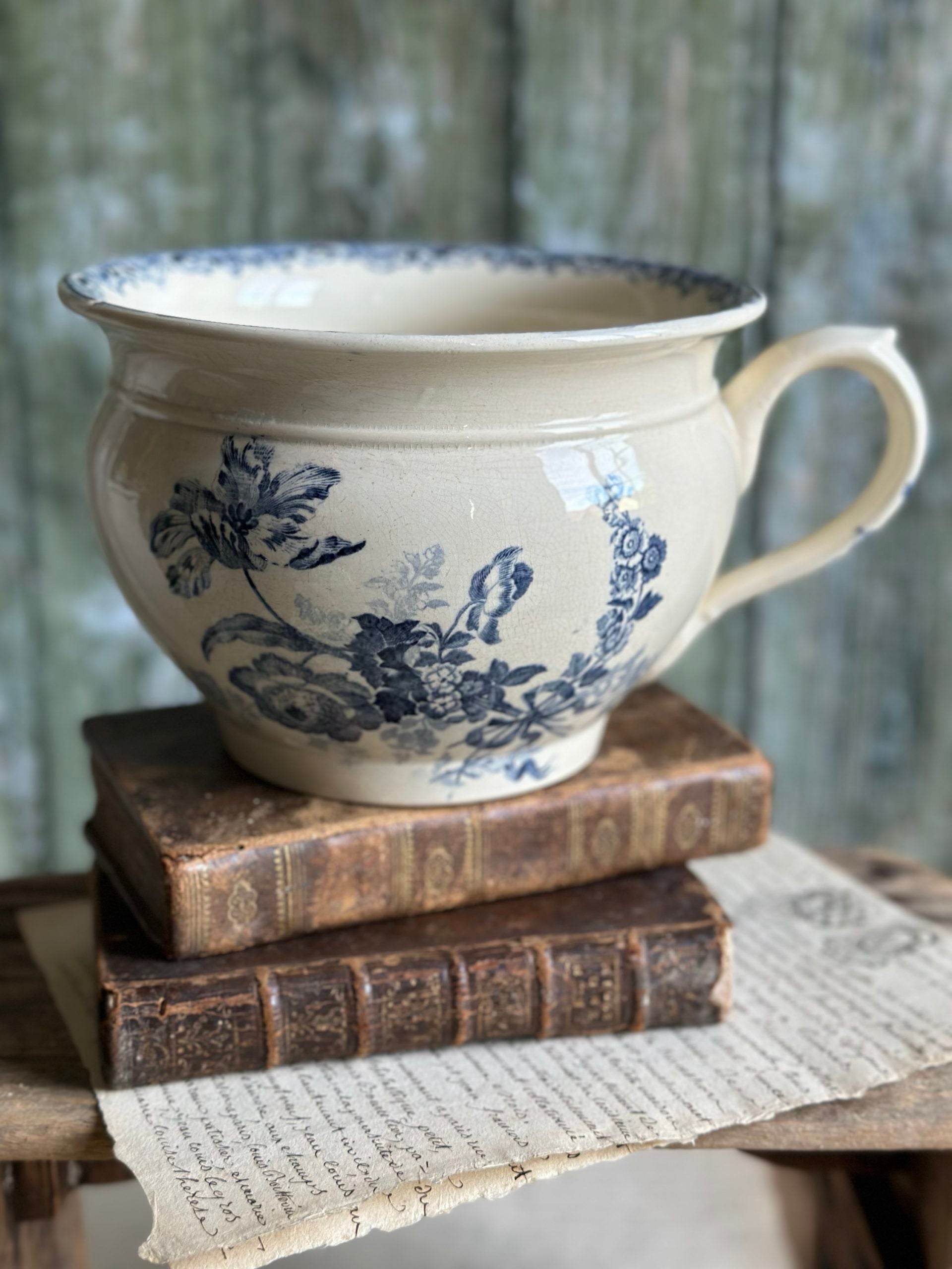 Sarreguemines pot, Fontange model