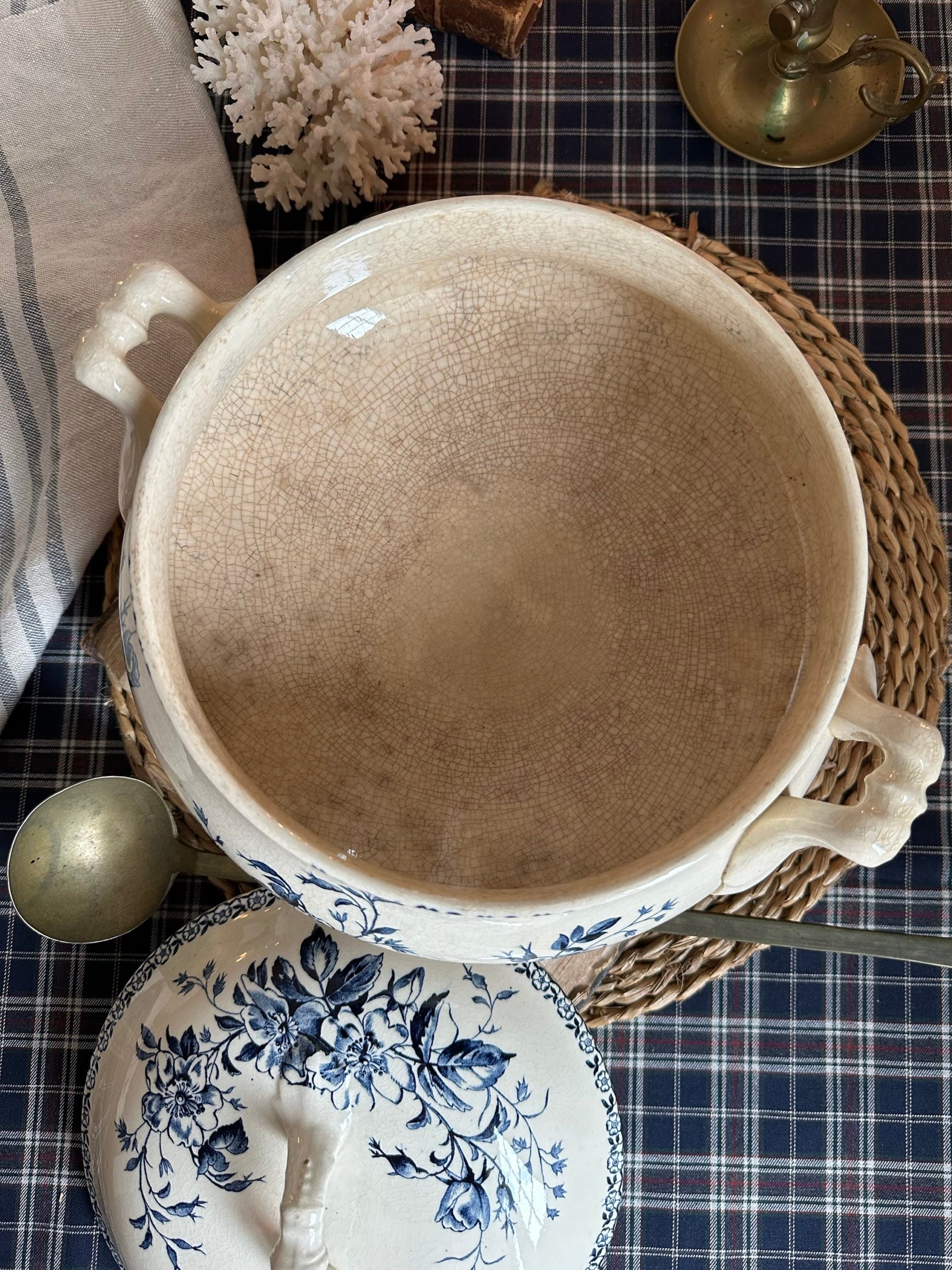 Gien May pattern soup tureen