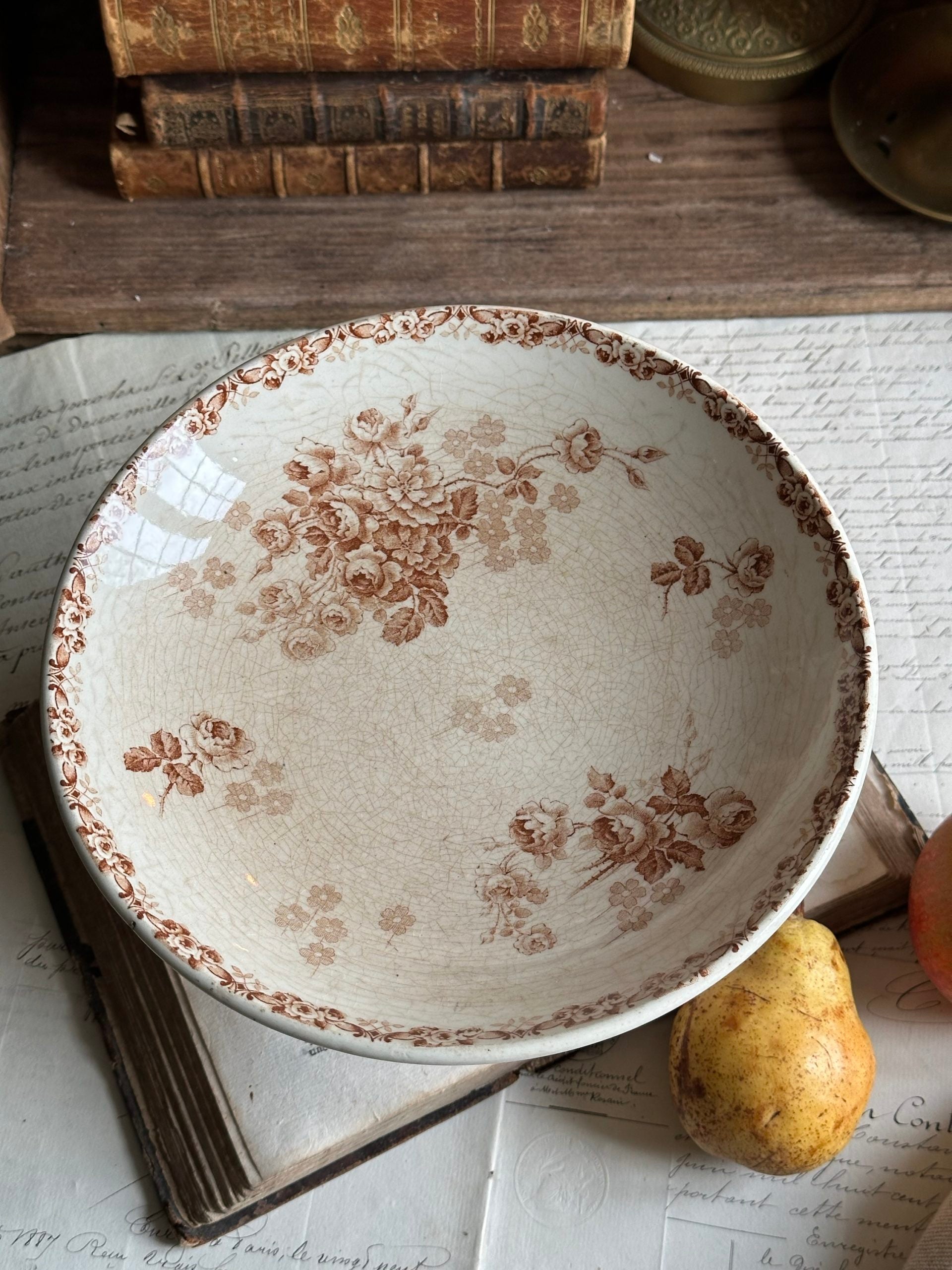 Lucie model compote dish from Choisy le Roi
