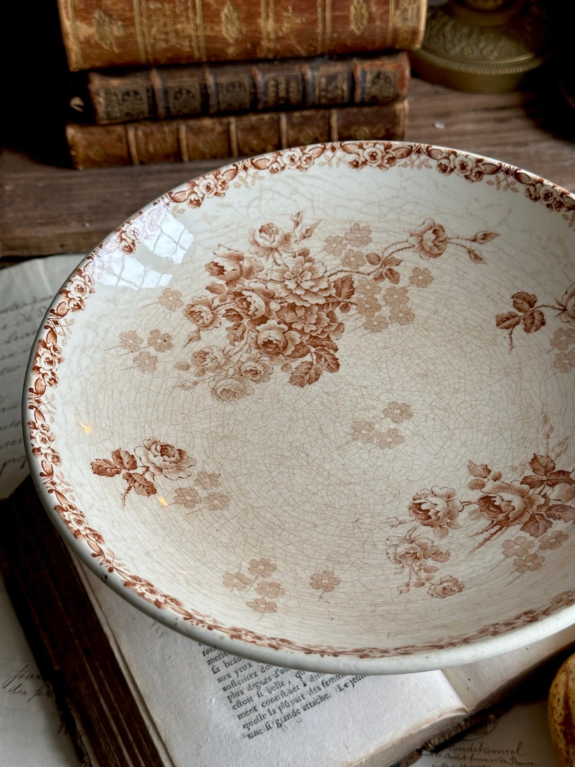 Lucie model compote dish from Choisy le Roi