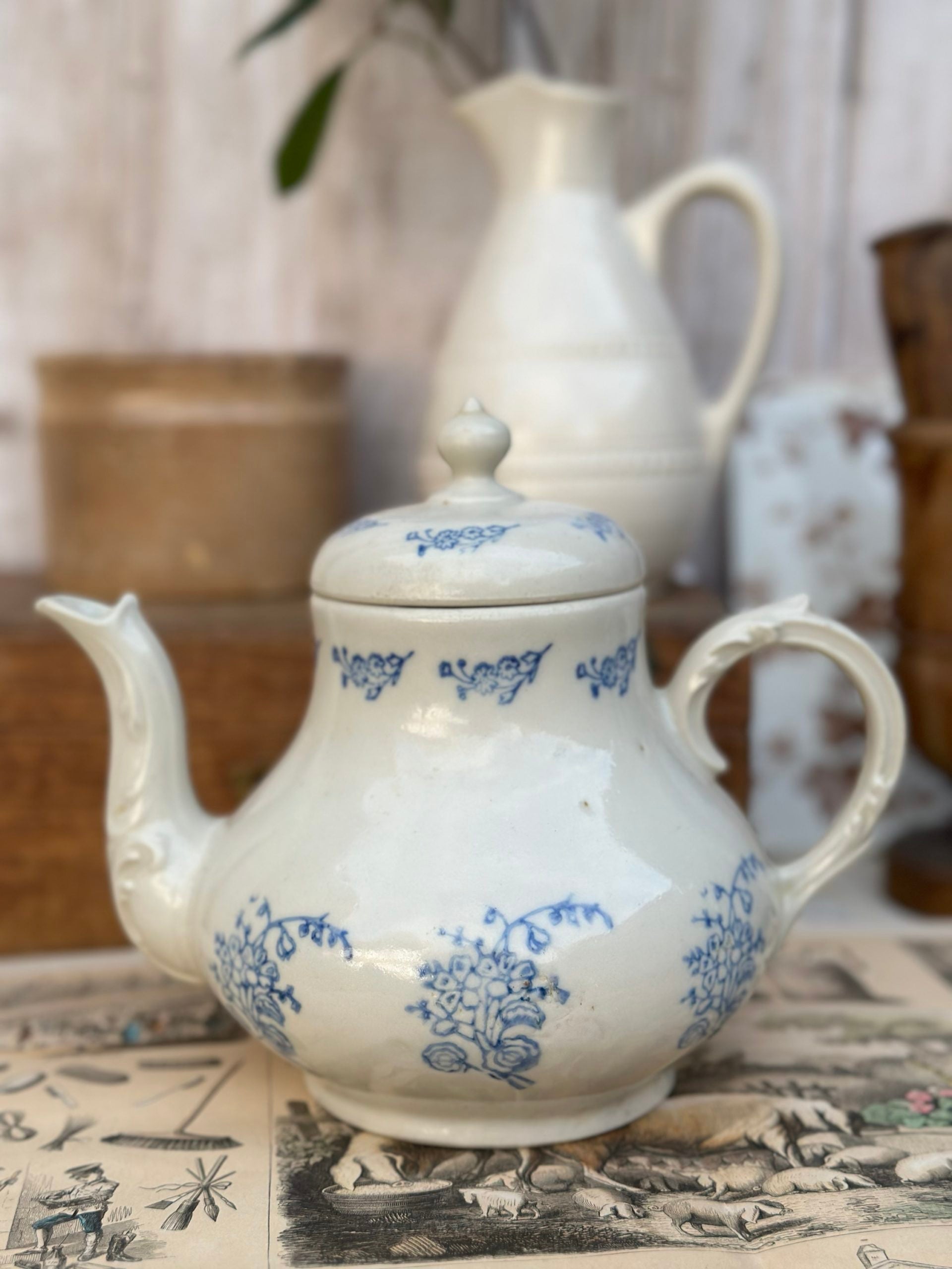 Large St Uze teapot