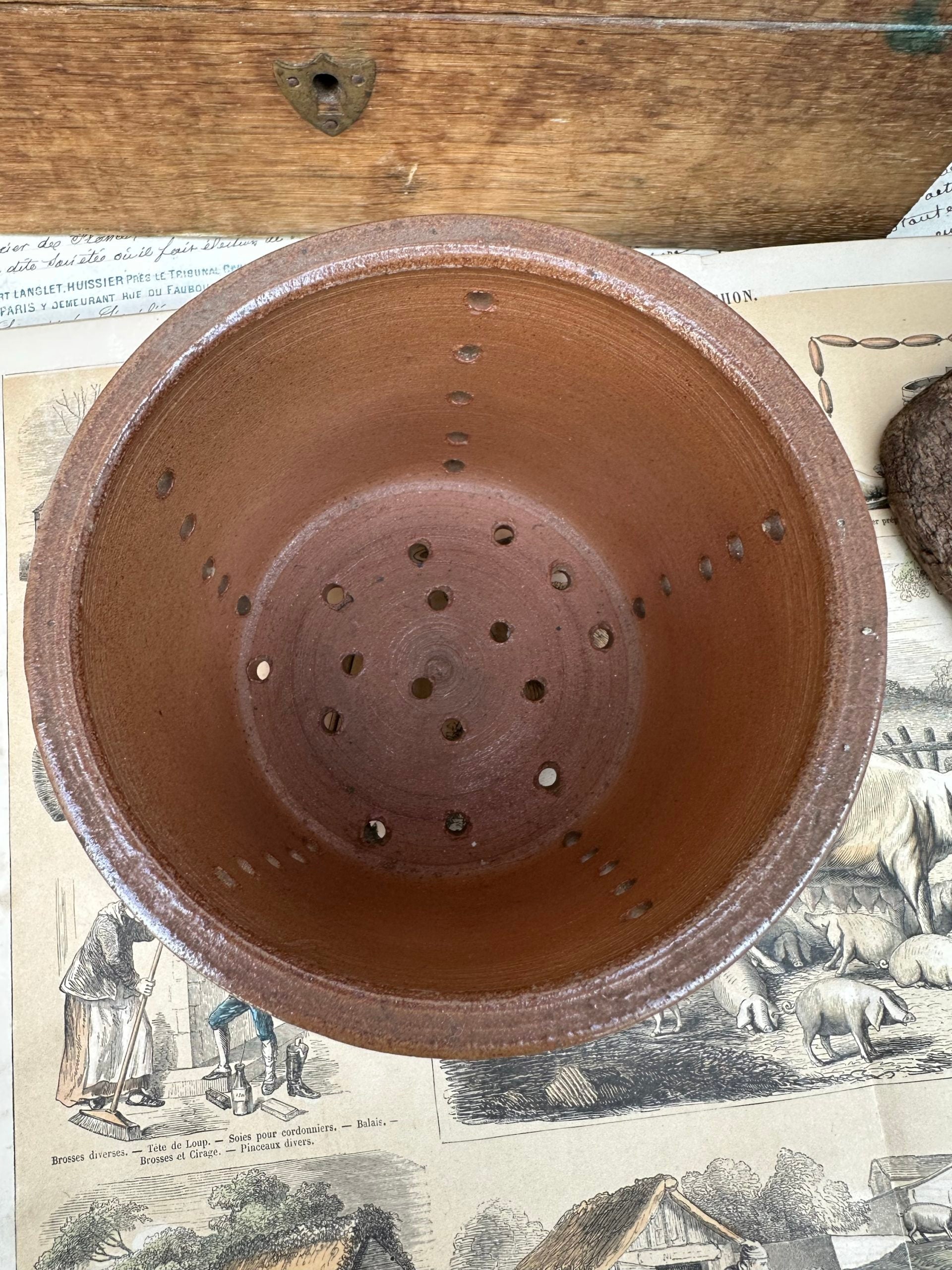 II. Cheesecake pot on a stand