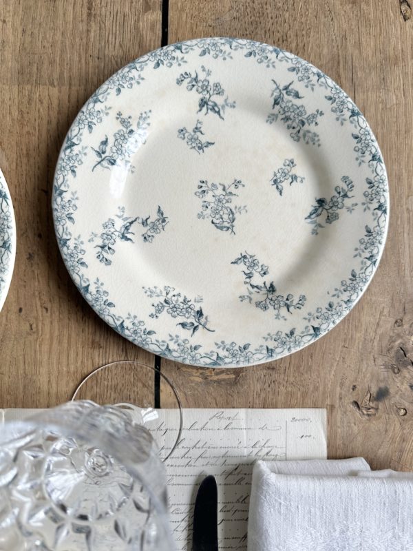 Suite de 3 assiettes à dessert Gien modèle Avril – Image 4