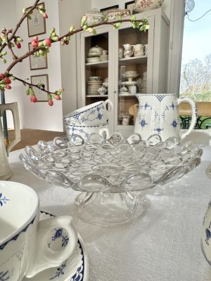 Petit compotier/plat piédouche en verre