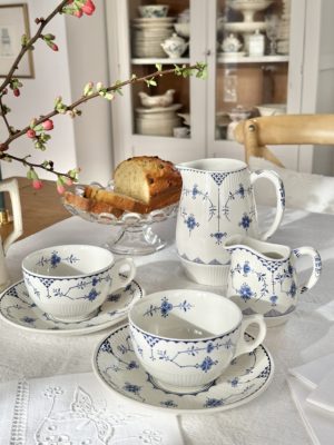 Tea Time en amoureux,  Furnivals - fin XIXème début XXème