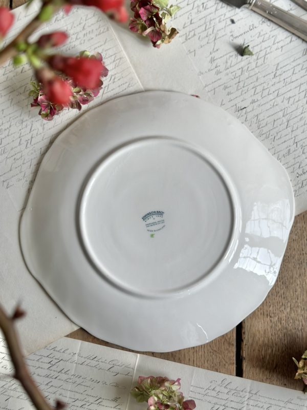 Plat à gâteau Johnson Brothers modèle Rose Chintz – Image 2
