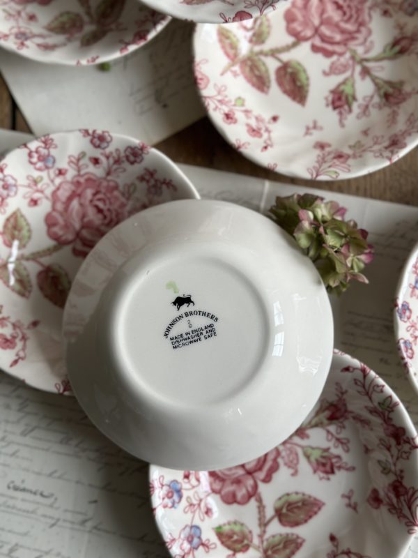 Suite de 9 coupelles Johnson Brothers modèle Rose Chintz – Image 3