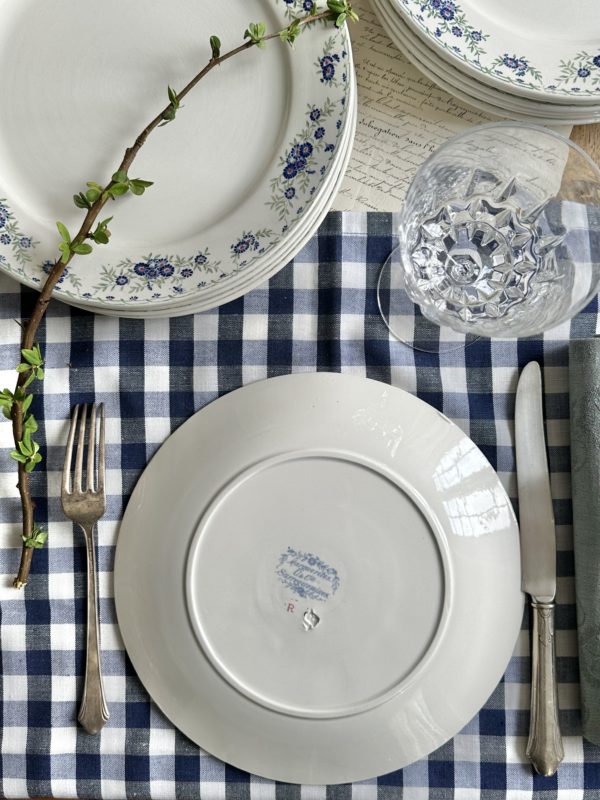 Réservé H - 12 assiettes plates Sarreguemines modèle Marguerittes – Image 2