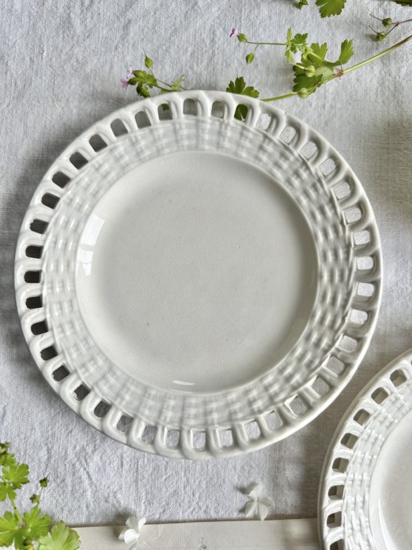 Série de 4 assiettes ajourées Creil & Montereau Lebeuf Milliet Cie 1834 - 1849 – Image 2