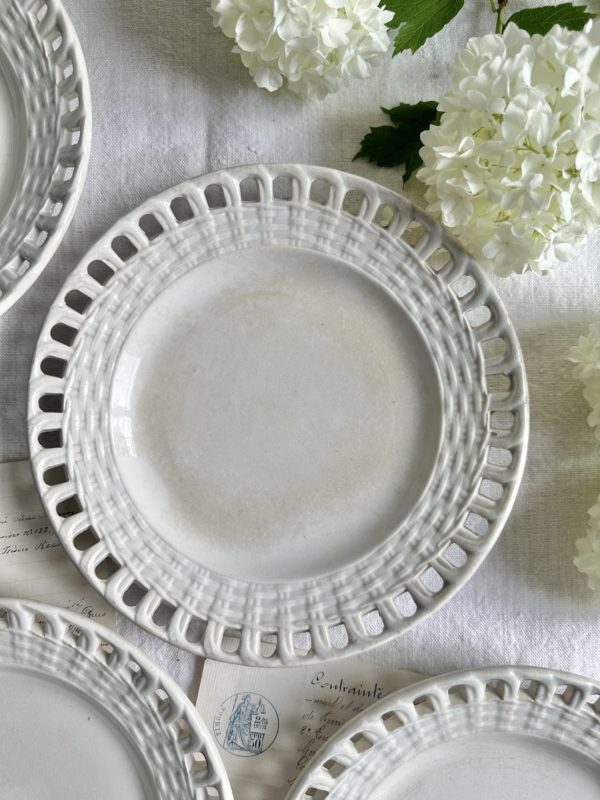 Série de 4 assiettes ajourées Creil & Montereau Lebeuf Milliet Cie 1834 - 1849 – Image 3
