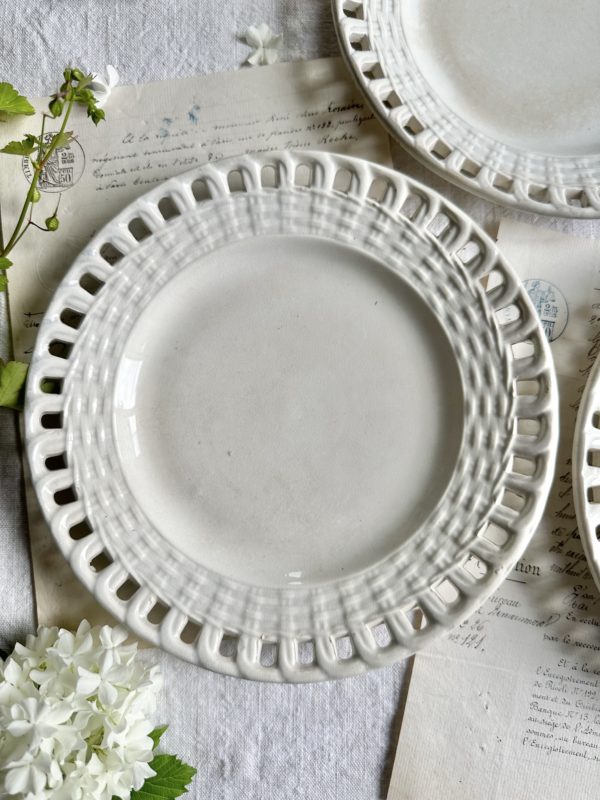 Série de 4 assiettes ajourées Creil & Montereau Lebeuf Milliet Cie 1834 - 1849 – Image 4