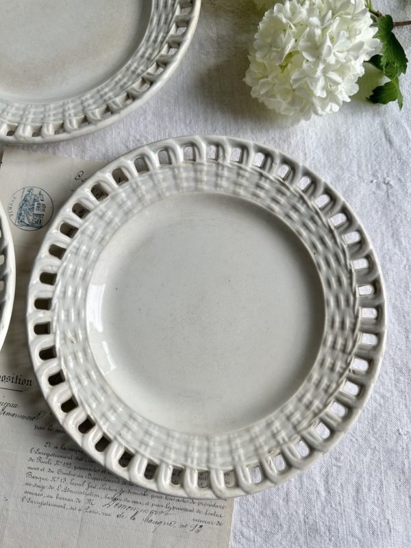 Série de 4 assiettes ajourées Creil & Montereau Lebeuf Milliet Cie 1834 - 1849 – Image 5
