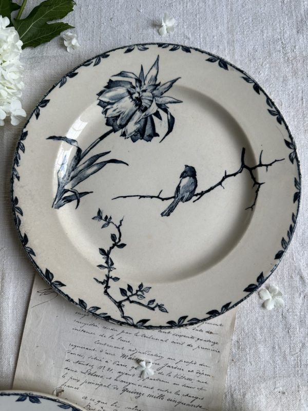 Suite de 3 assiettes plates Choisy le Roi modèle Oxford – Image 4