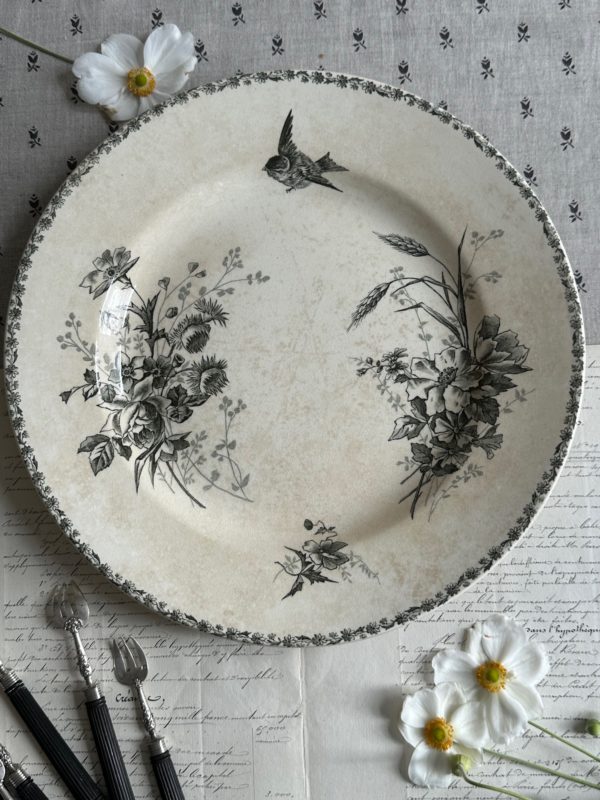 2. Plat rond Choisy le Roi Sce Français pour E. Bourgeois - 29,50cm