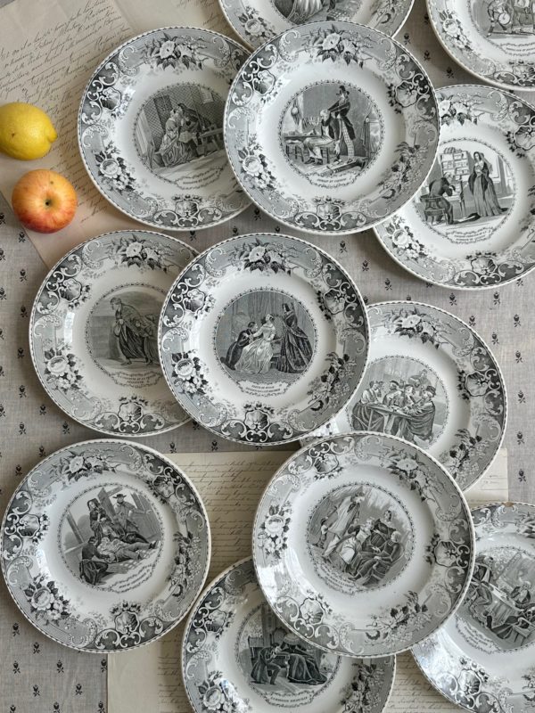 Suite de 12 assiettes Creil et Montereau Lebeuf Milliet Médaille d'Or 1844