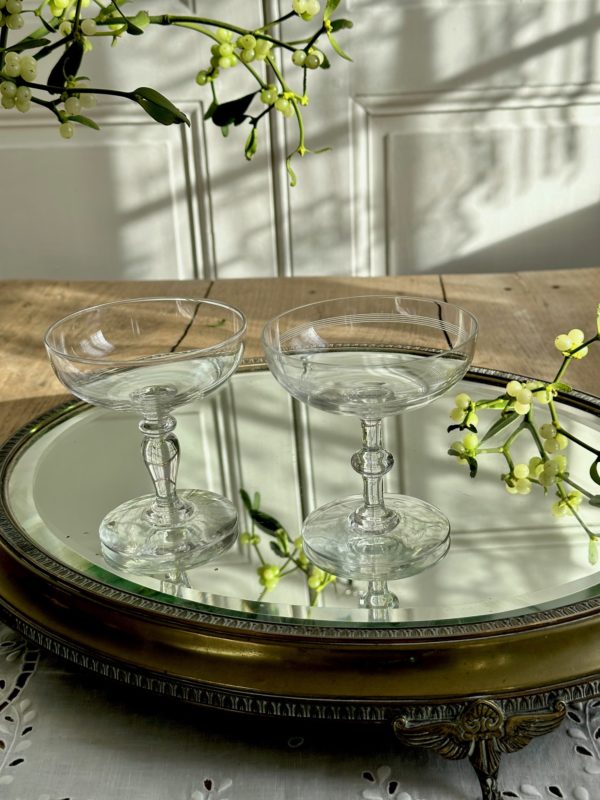 Deux coupes de champagne Baccarat