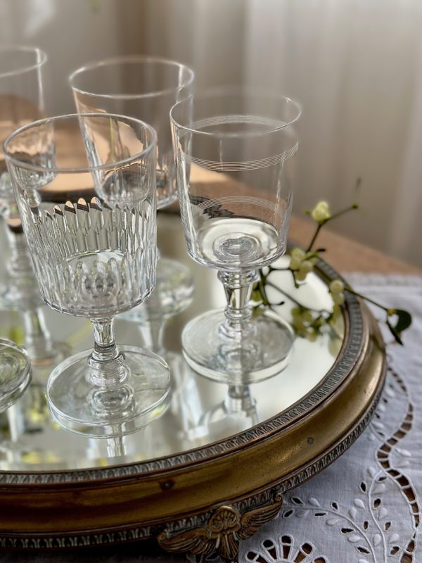 Suite de 6 verres anciennes à eau/ vin, en cristal Baccarat , dépareillés – Image 5