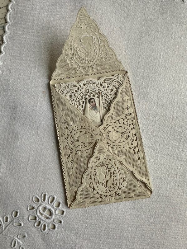 I. Image pieuse, canivet ancien en deux parties – Image 6