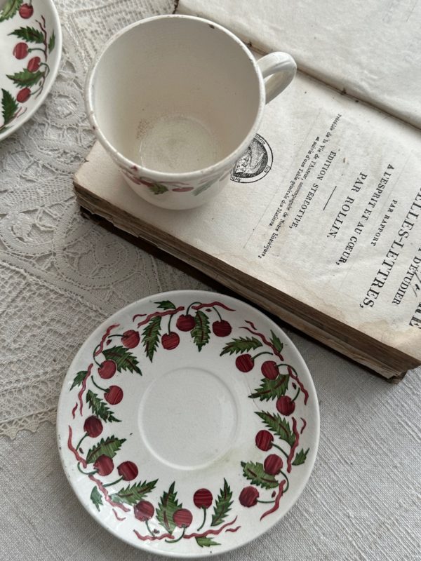 II. Tasse à café Digoin Sarreguemines motif Cerises 8611 – Image 6