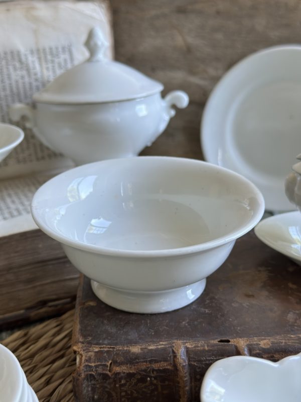 Dînette en porcelaine XIXème  26 pièces – Image 5