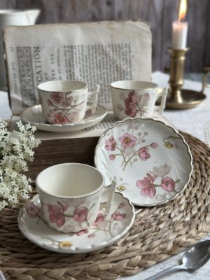 Suite de 3 tasses polychromes terre de fer Lunéville - dînette